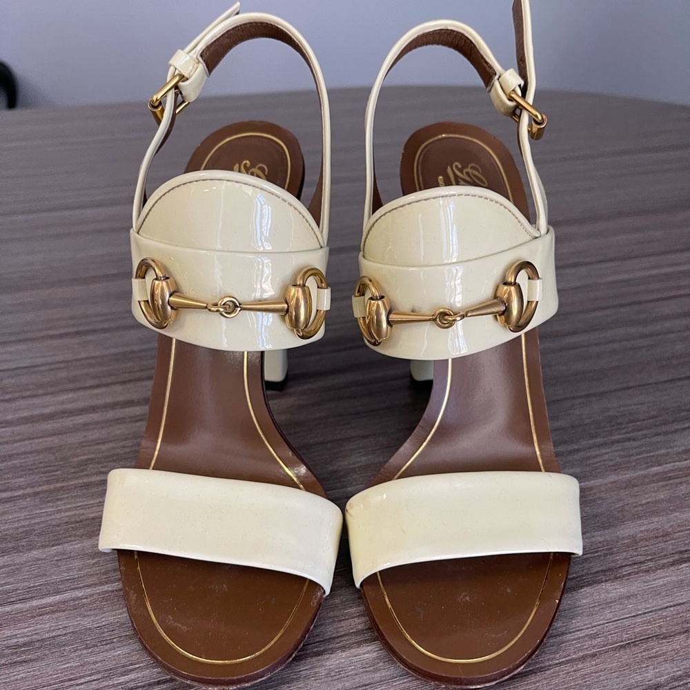 Gucci Ivory Patent Leather Sandals, size 36.5